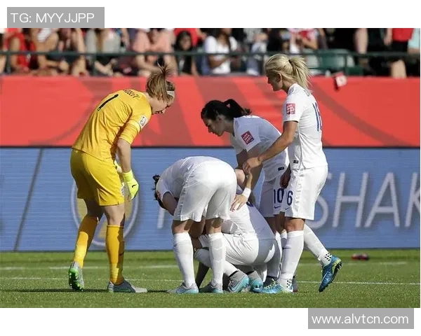 苏亚雷斯与佩佩的对决谁能在绿茵场上笑到最后精彩分析与回顾