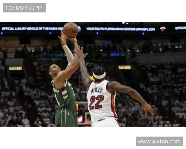 雄鹿与热火季后赛精彩全场回放分析与精彩瞬间回顾